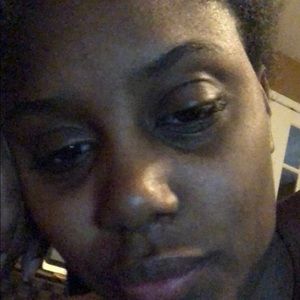 Meet your Posher, Alicia